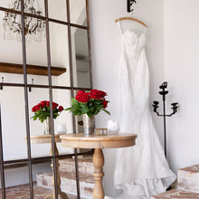 Load image into Gallery viewer, A'sh Candles - WILD ROMANCE - Luxury Soy Glass Candle