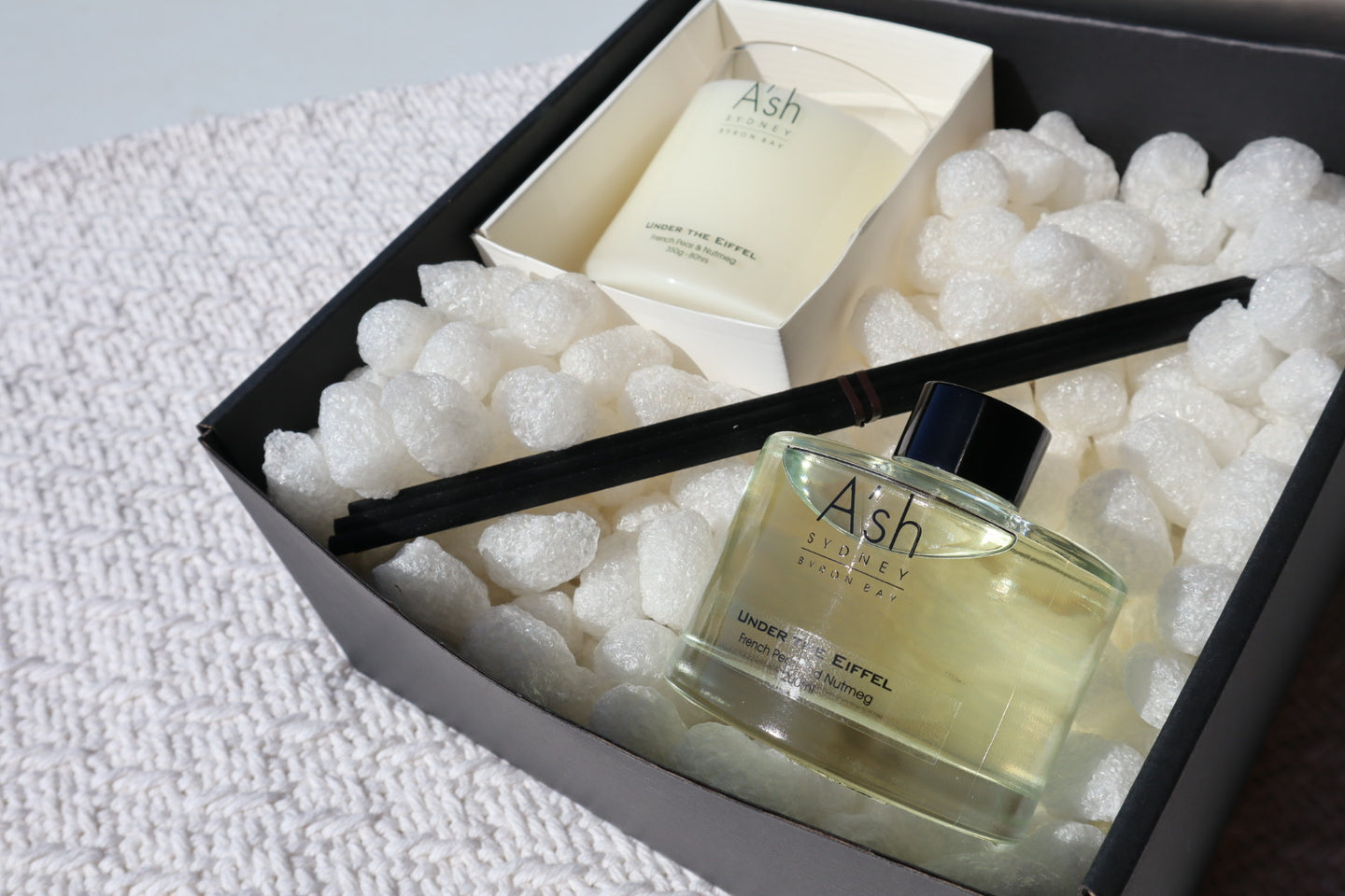 UNDER THE EIFFEL - DYNAMIC DUO