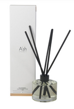 Load image into Gallery viewer, A&#39;sh Candles - UNDER THE EIFFEL - Reed Diffuser
